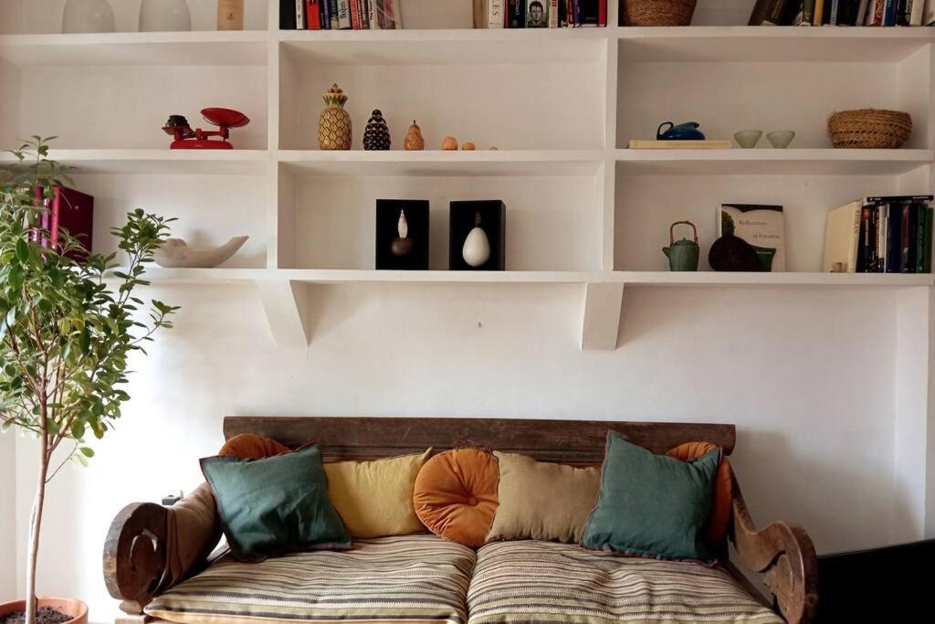 Large Family Home In Albaicin Center กรานาดา ภายนอก รูปภาพ